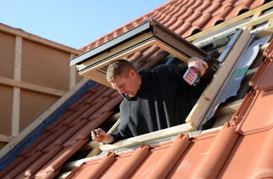 Pose de fenêtres de toit Velux à Neuillac